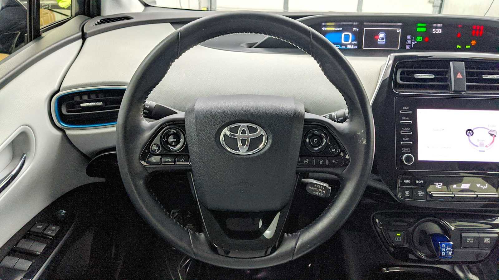 Used 2020 Toyota Prius XLE image 18