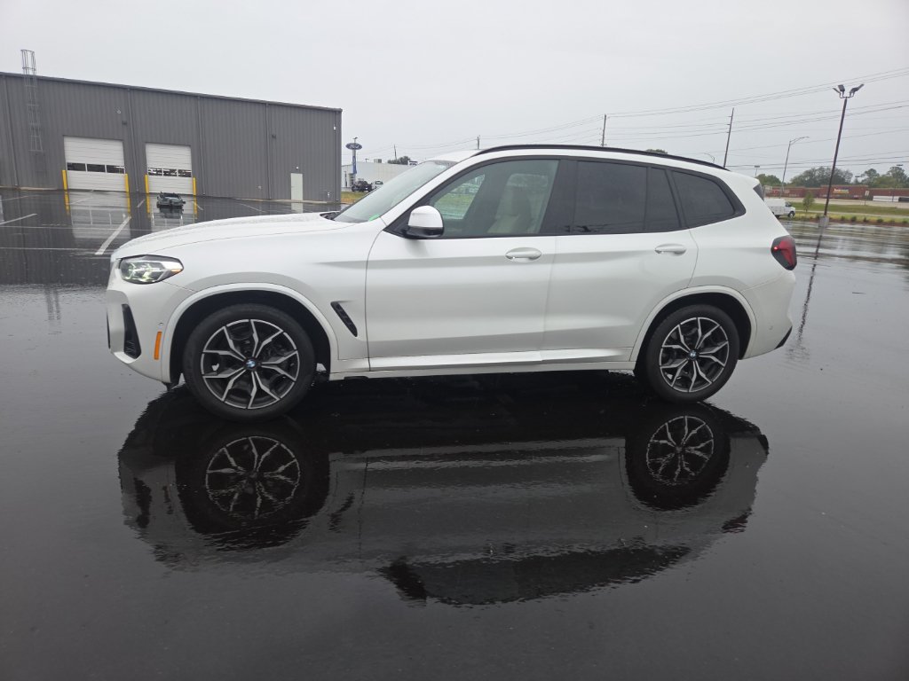 Used 2024 BMW X3 sDrive30i w/ Premium Package RWD image 7