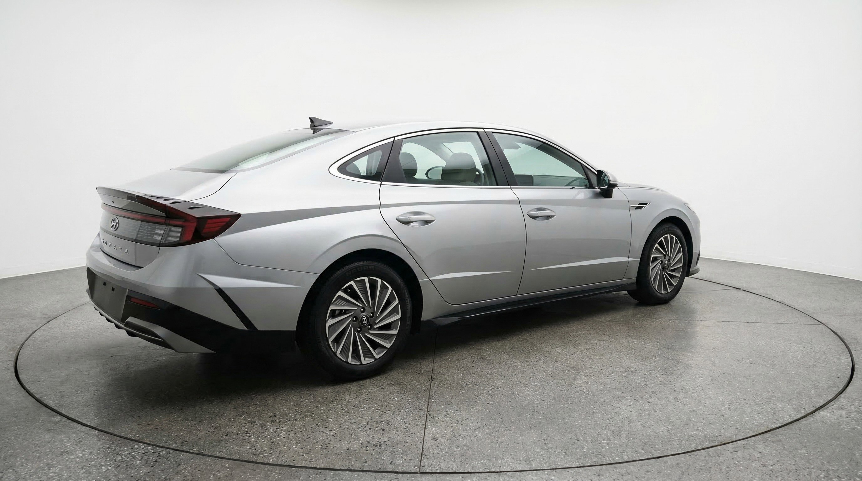 Used 2025 Hyundai Sonata SEL image 9