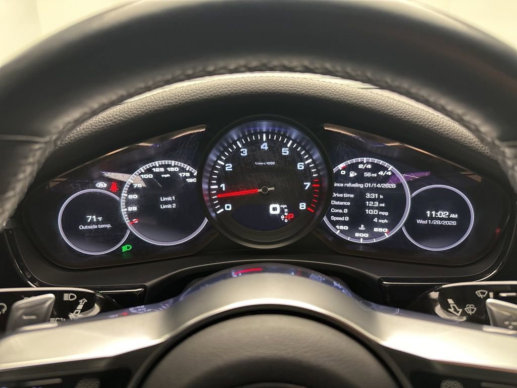 Used 2018 Porsche Panamera 4 image 19