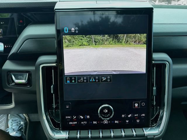 Used 2026 GMC Yukon Denali w/ Sun & Power Step Package RWD image 36