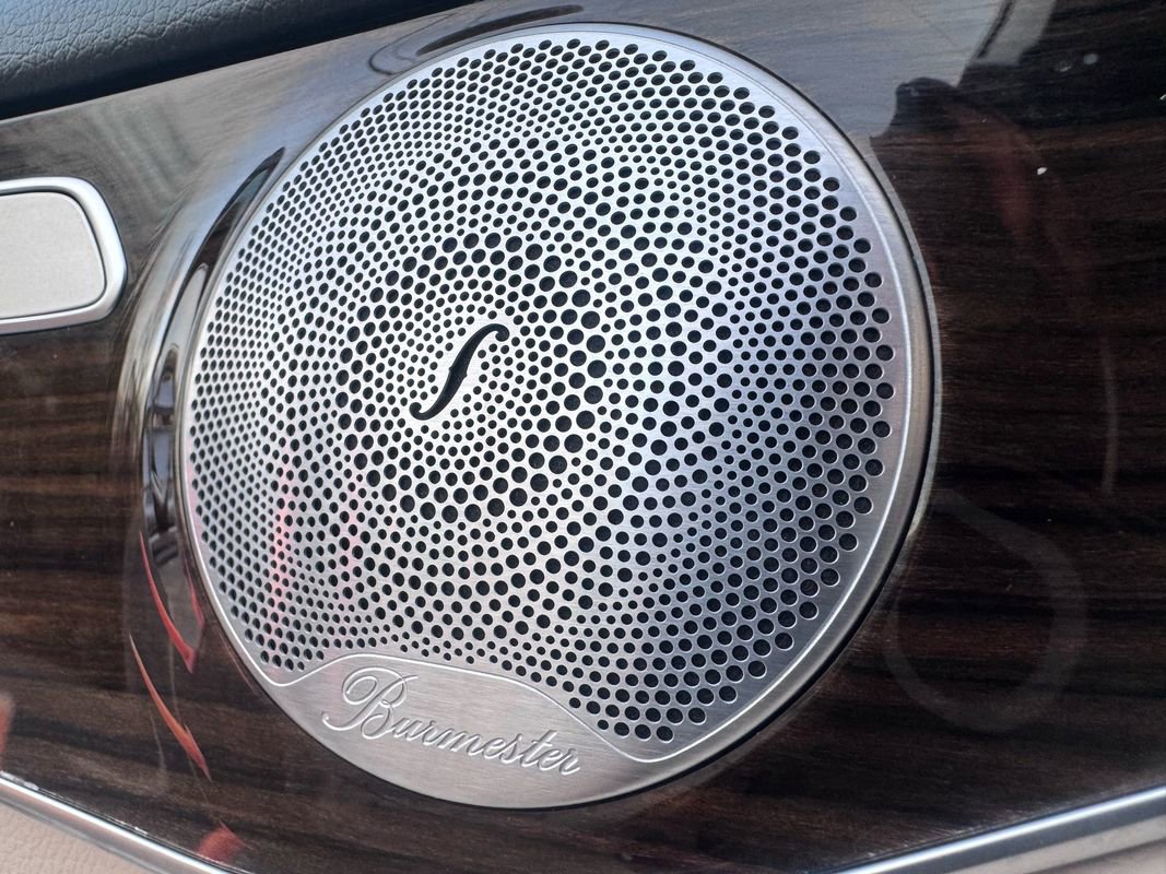 Used 2020 Mercedes-Benz GLC 300 4MATIC w/ Exterior Lighting Package image 29