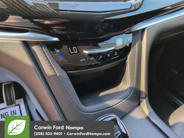 Used 2024 Cadillac XT6 Sport w/ Technology Package AWD/4WD image 17