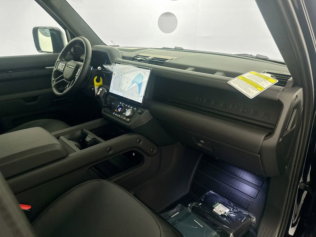 New 2026 Land Rover Defender 110 OCTA image 28