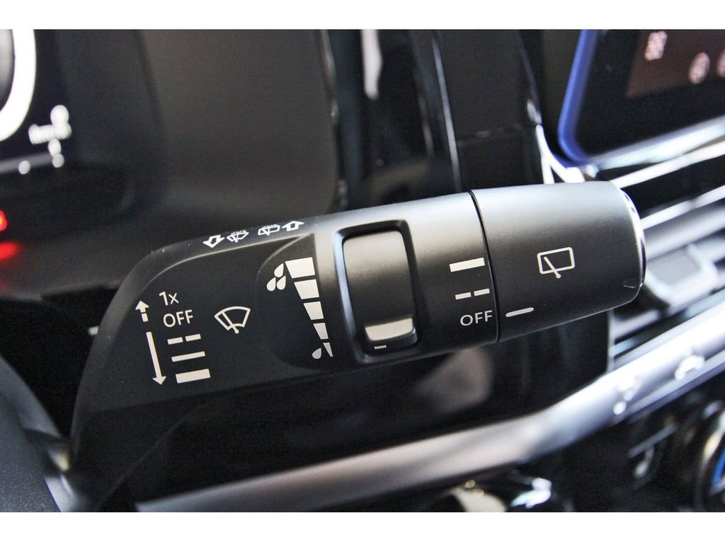 New 2026 Nissan Pathfinder SL image 18