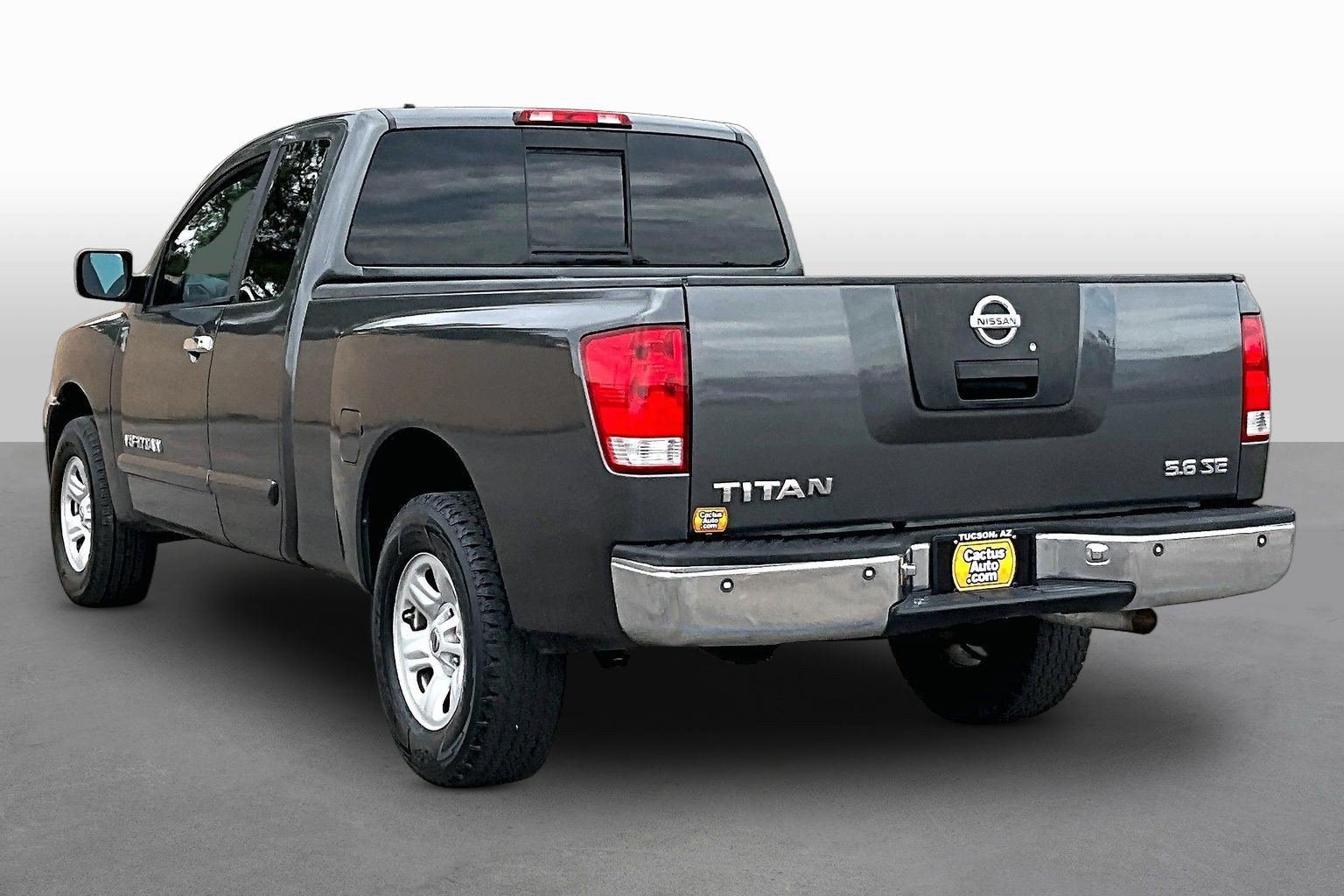 Used 2005 Nissan Titan SE RWD image 11