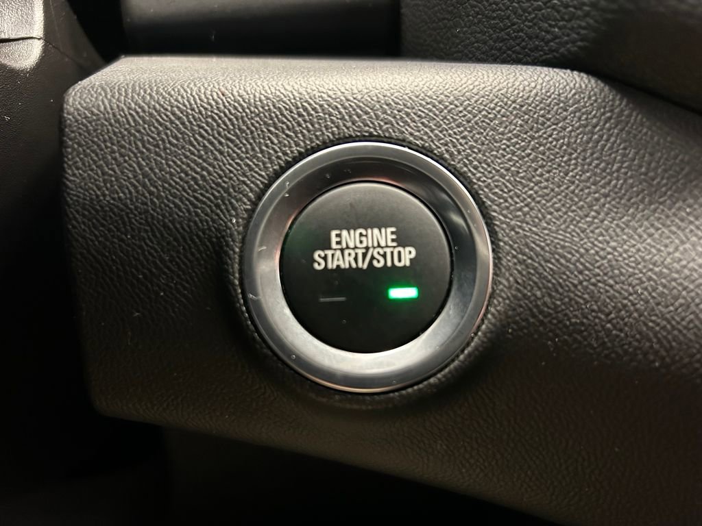 Used 2024 GMC Terrain SLE image 15