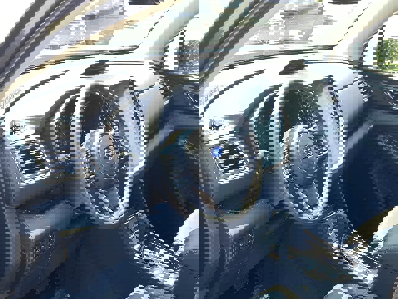 New 2025 Subaru Ascent Limited image 2