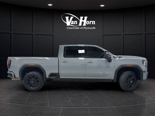 Used 2024 GMC Sierra 3500 AT4 w/ AT4 Premium Plus Package AWD/4WD image 2