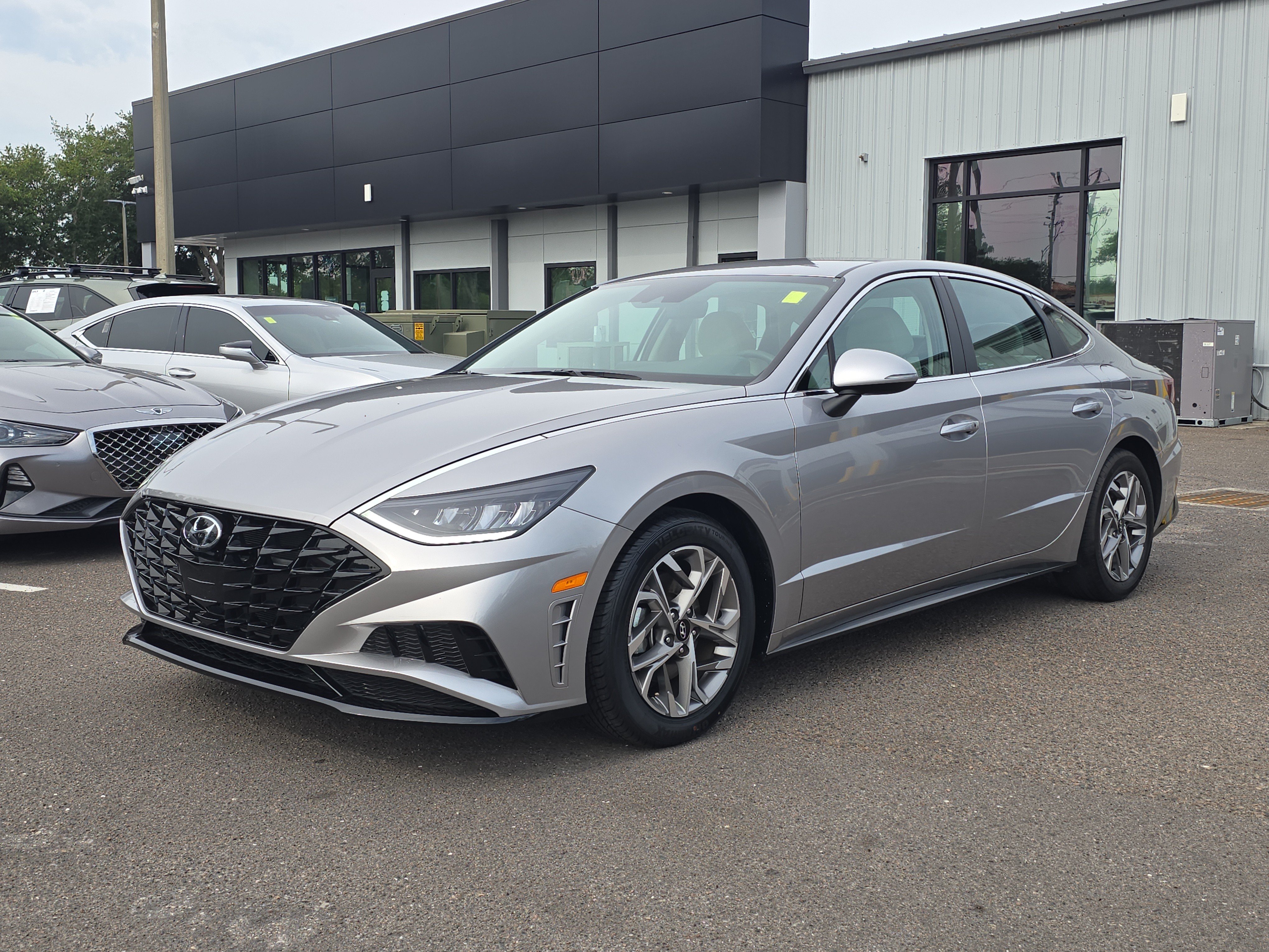 Used 2021 Hyundai Sonata SEL FWD image 4