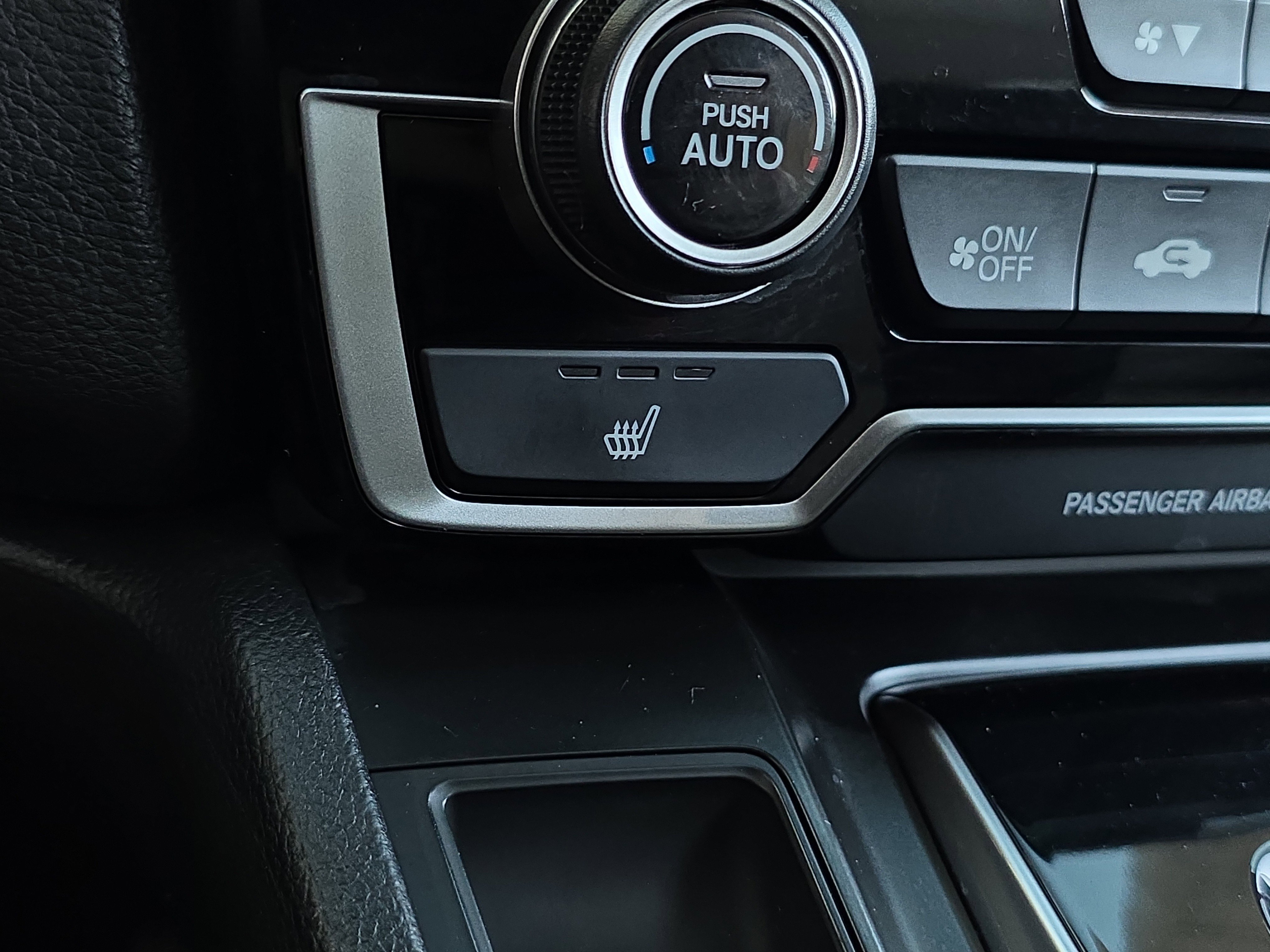 Used 2018 Honda CR-V Touring image 23