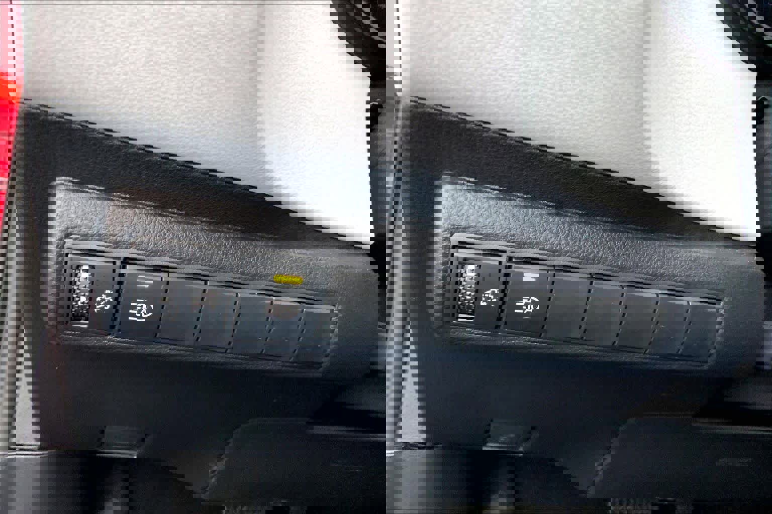 Used 2026 Toyota Corolla SE image 33