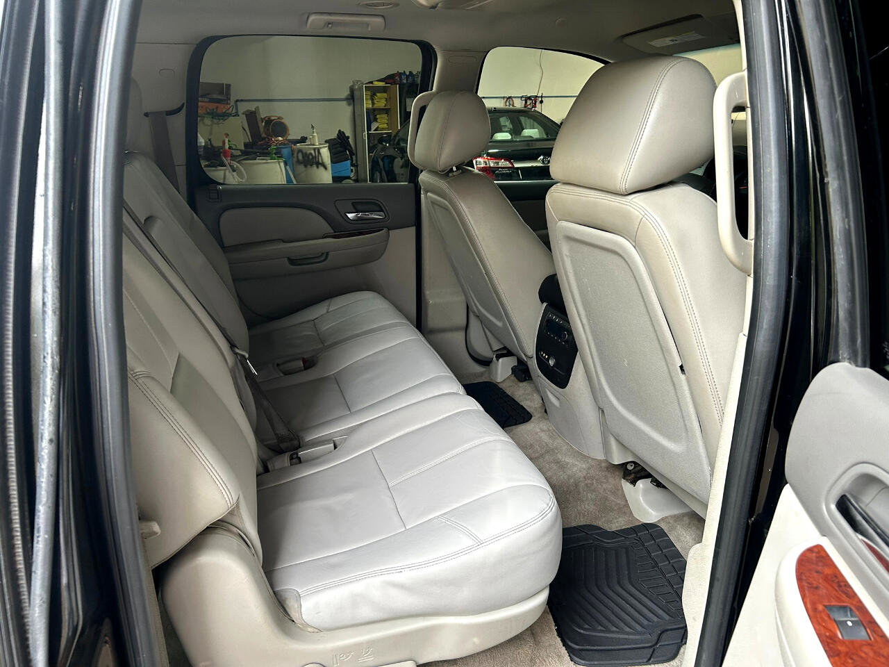 Used 2012 Chevrolet Suburban LT w/ Luxury Package image 14