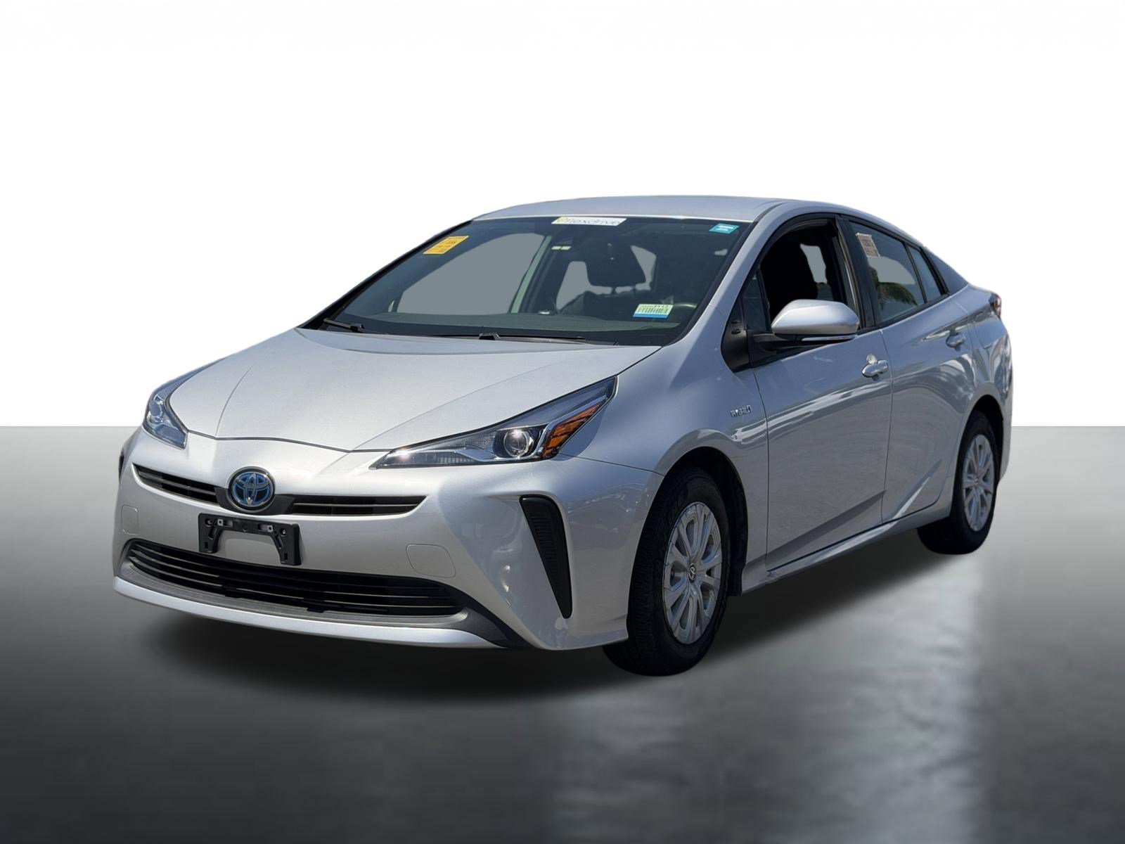 Used 2022 Toyota Prius L Eco FWD image 4