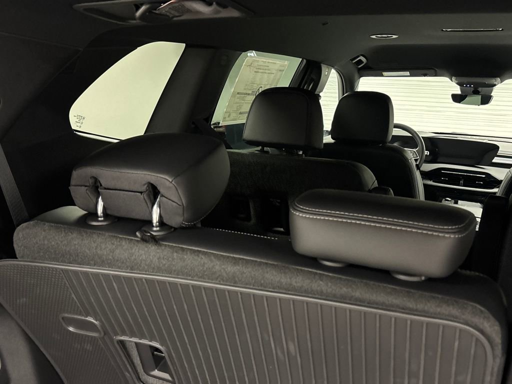 New 2026 Buick Enclave Sport Touring w/ Power Package FWD image 17