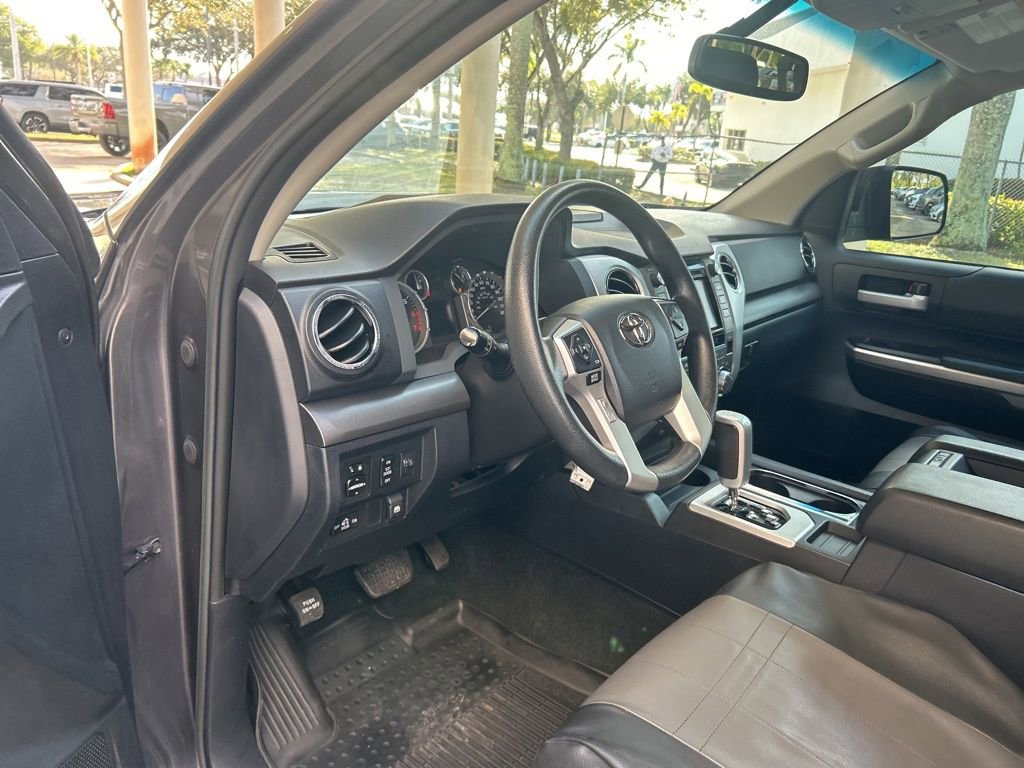 Used 2017 Toyota Tundra SR5 image 8