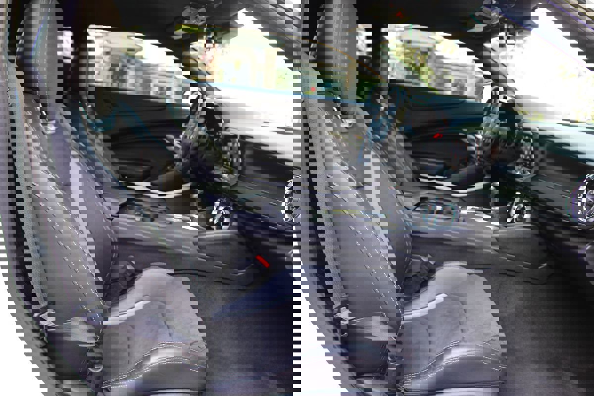 Used 2019 Chevrolet Camaro SS RWD image 12