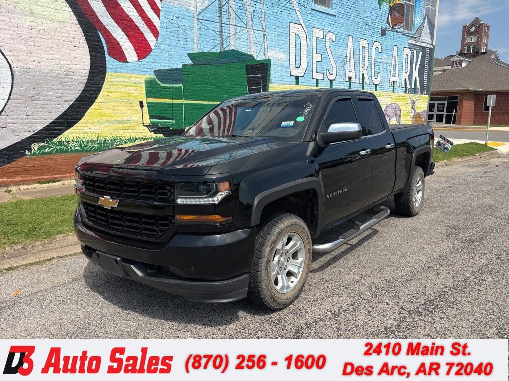 Used 2017 Chevrolet Silverado 1500 Custom w/ Custom Convenience Package AWD/4WD image 1