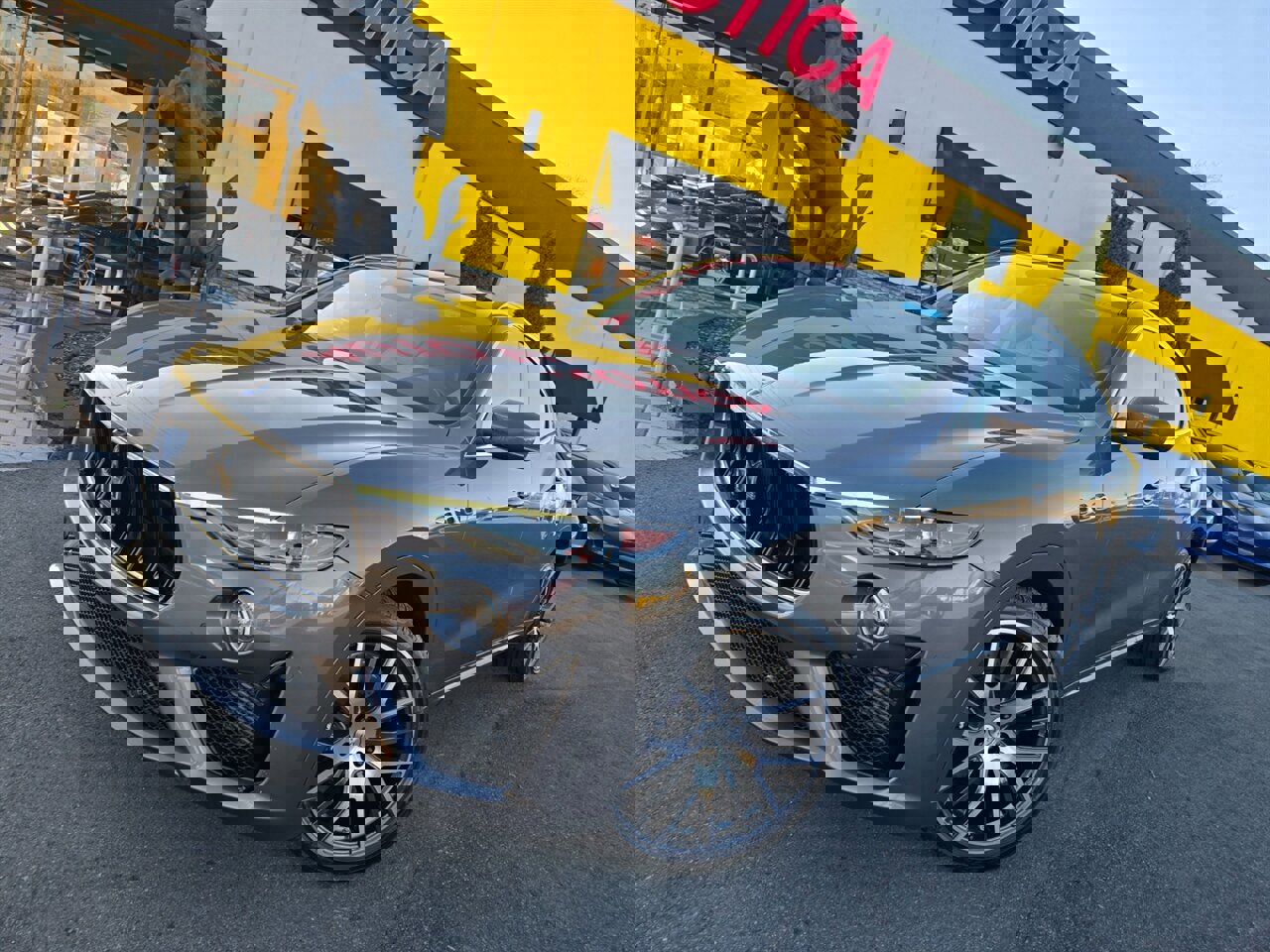 Used 2020 Maserati Levante GTS image 38