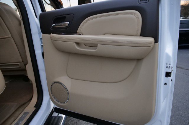 Used 2011 GMC Sierra 3500 Denali image 35