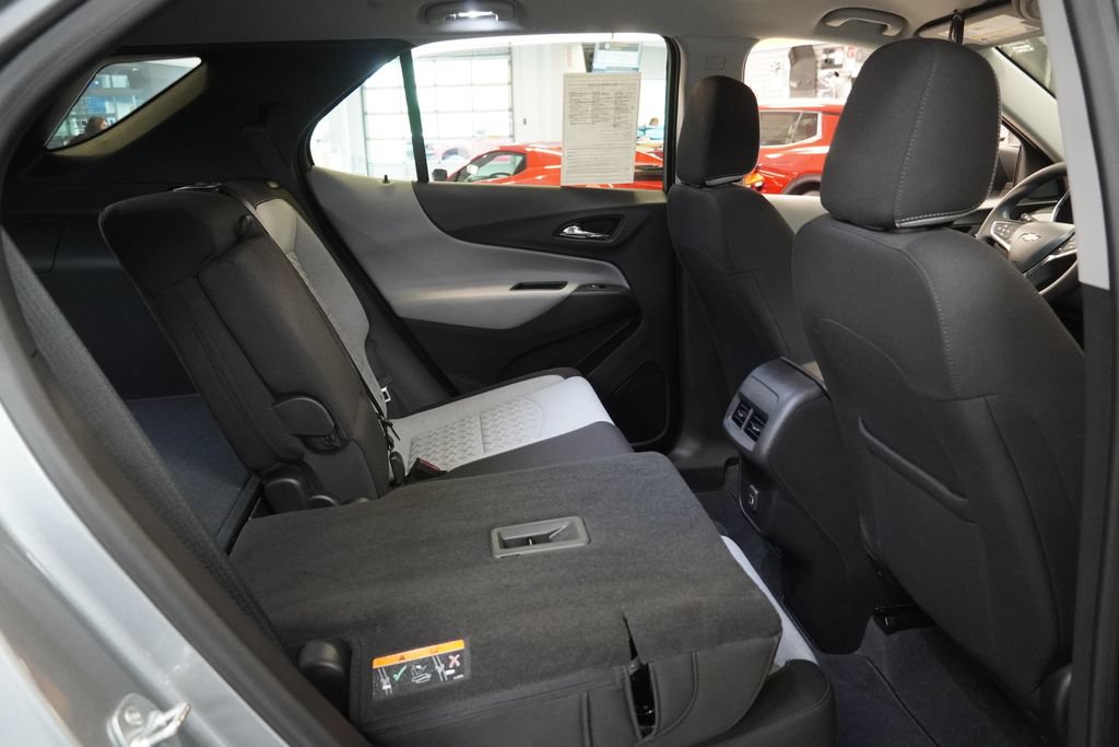Used 2024 Chevrolet Equinox LS FWD image 33