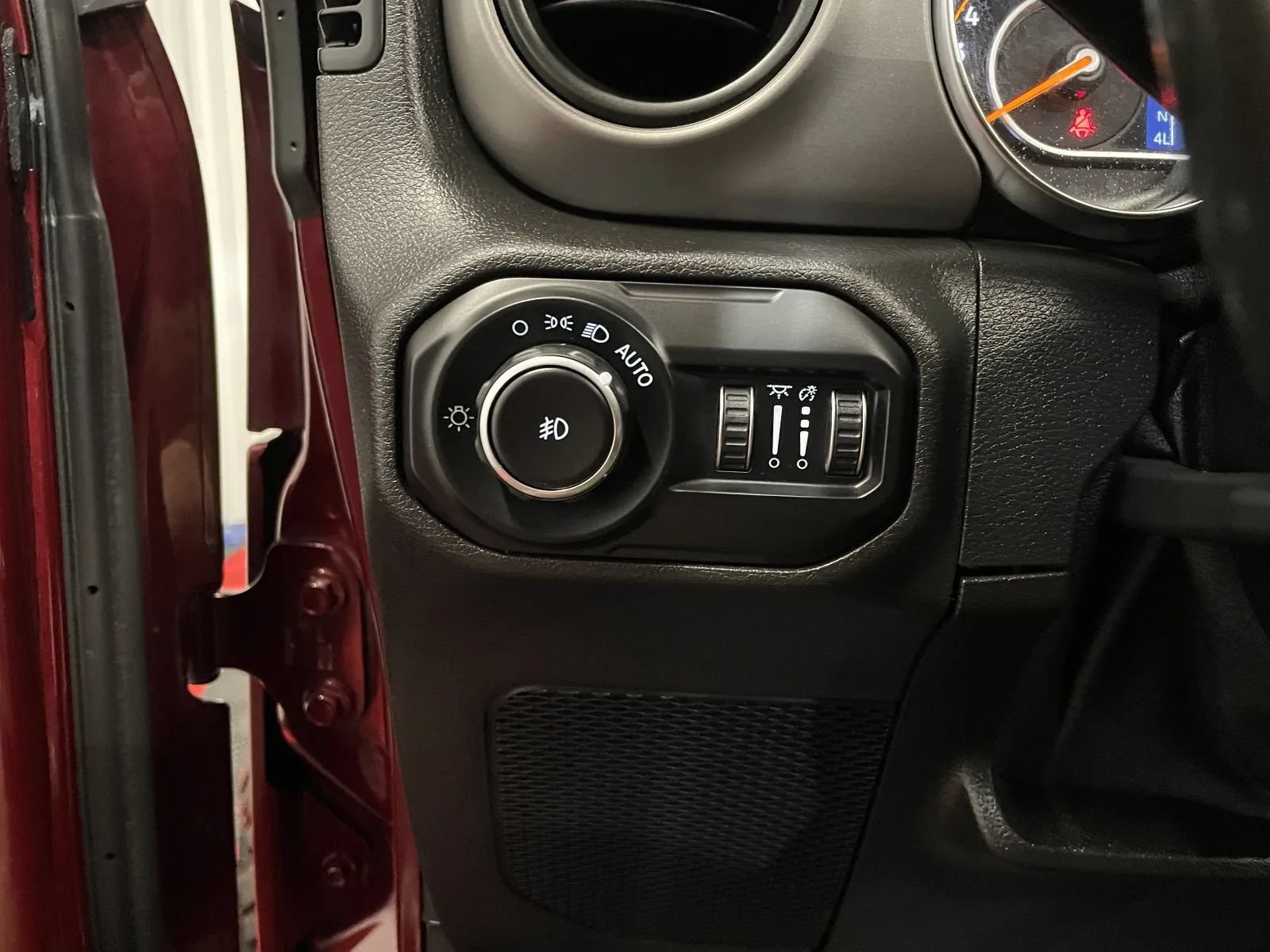 Used 2021 Jeep Wrangler Unlimited Sport AWD/4WD image 28