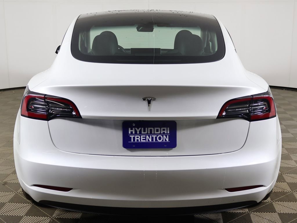 Used 2023 Tesla Model 3 Standard Range image 13