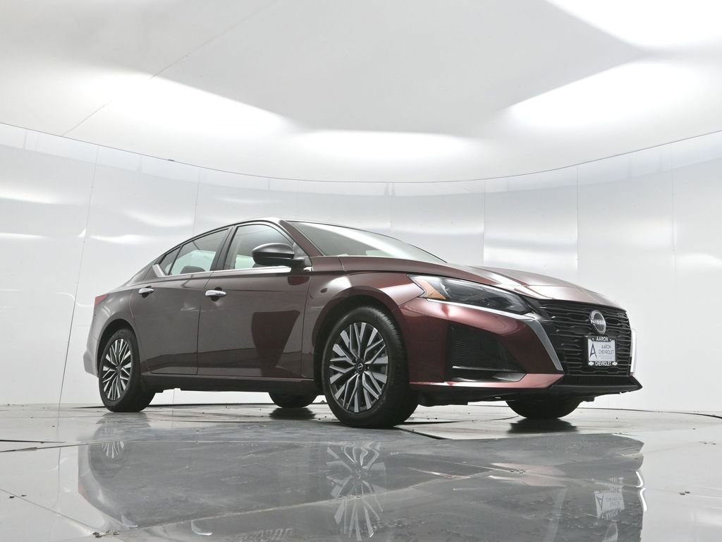 Used 2024 Nissan Altima 2.5 SV image 64
