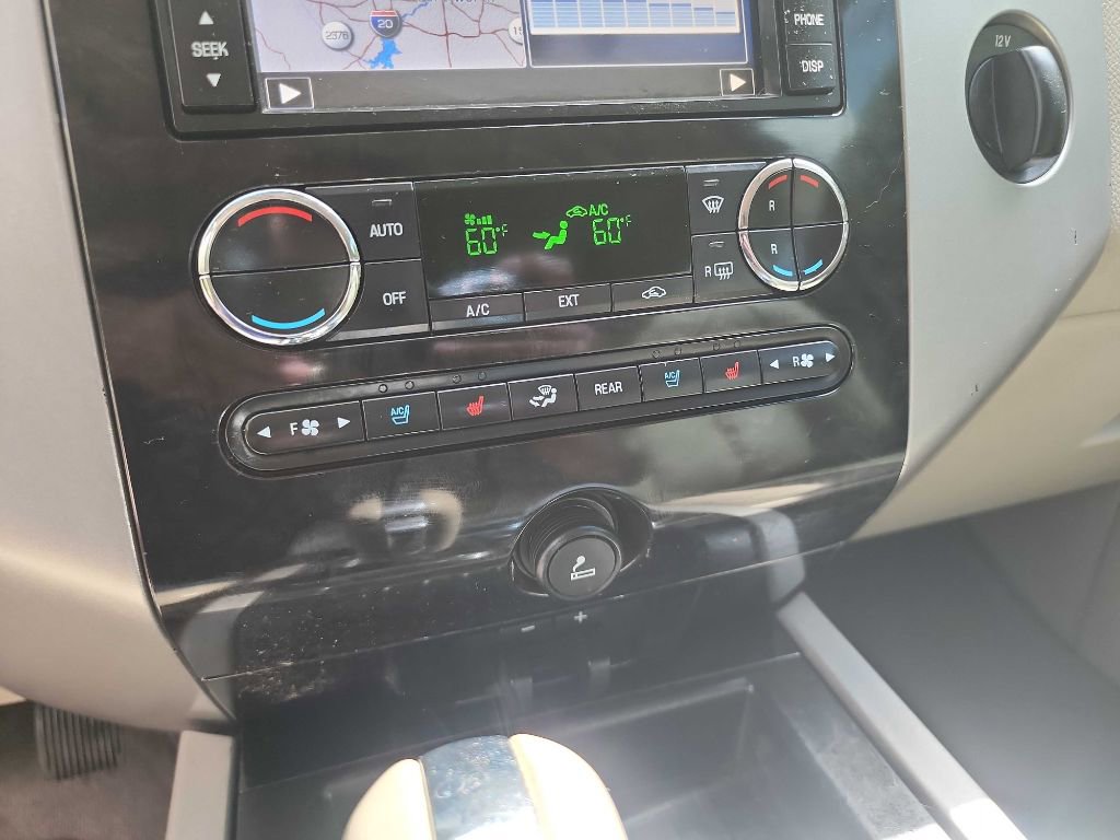 Used 2013 Ford Expedition Limited image 25