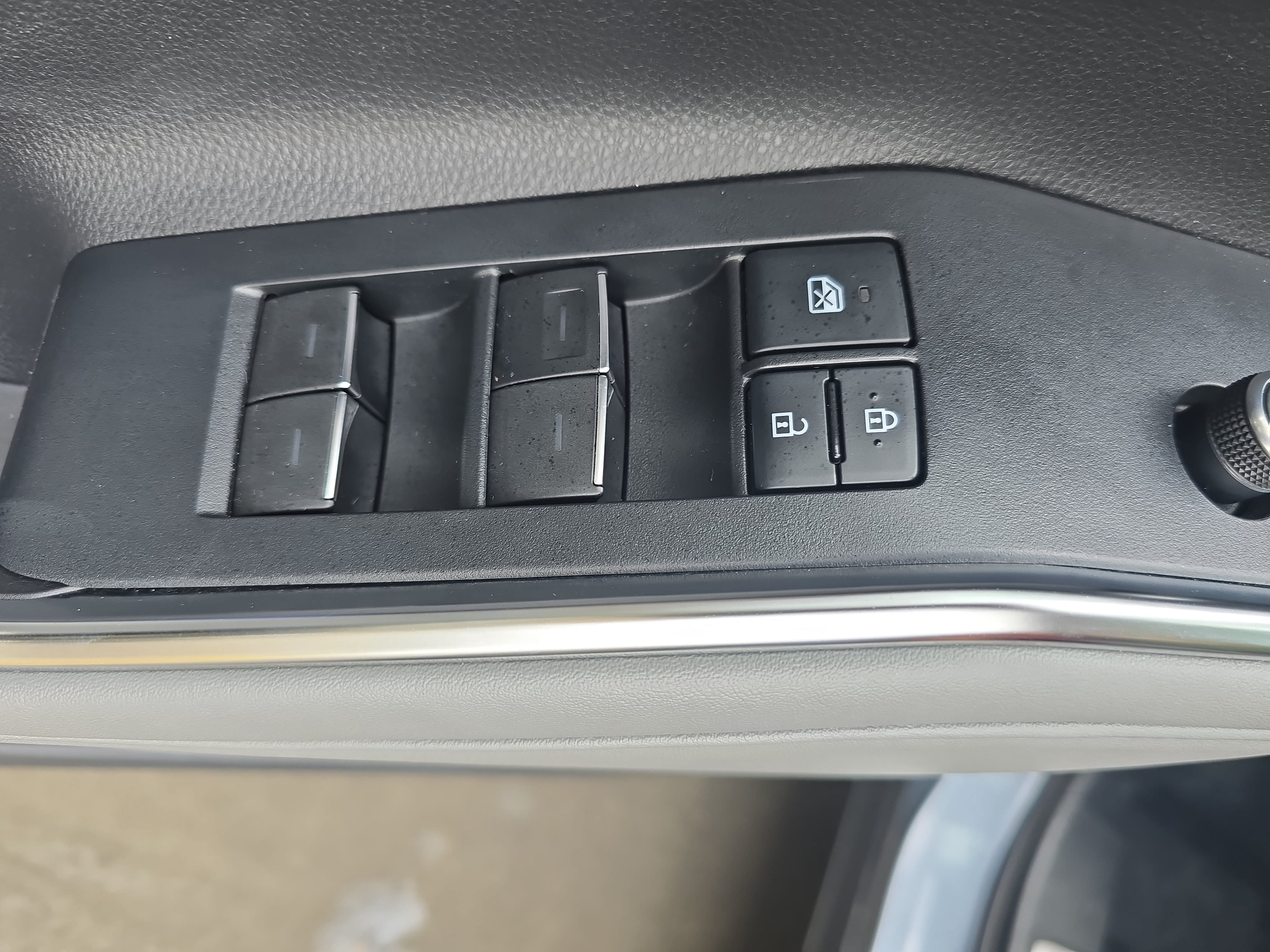 Used 2020 Toyota Highlander Platinum AWD/4WD image 27
