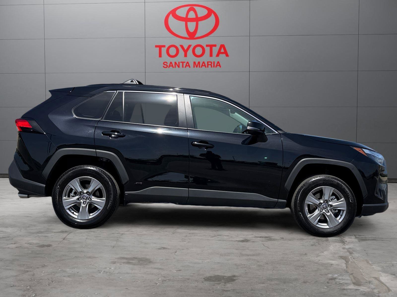 Certified 2025 Toyota RAV4 XLE w/ Convenience Package image 21