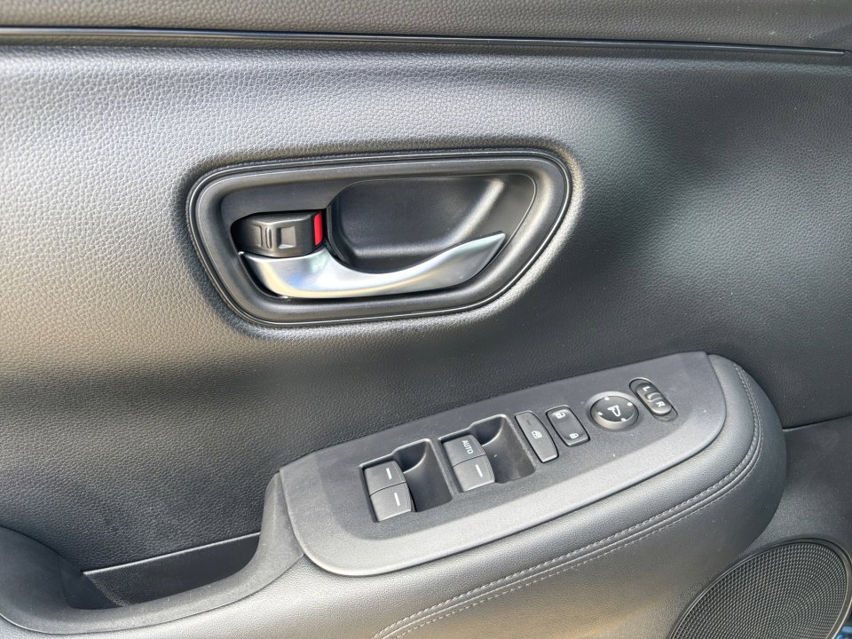 Used 2024 Honda HR-V LX image 36