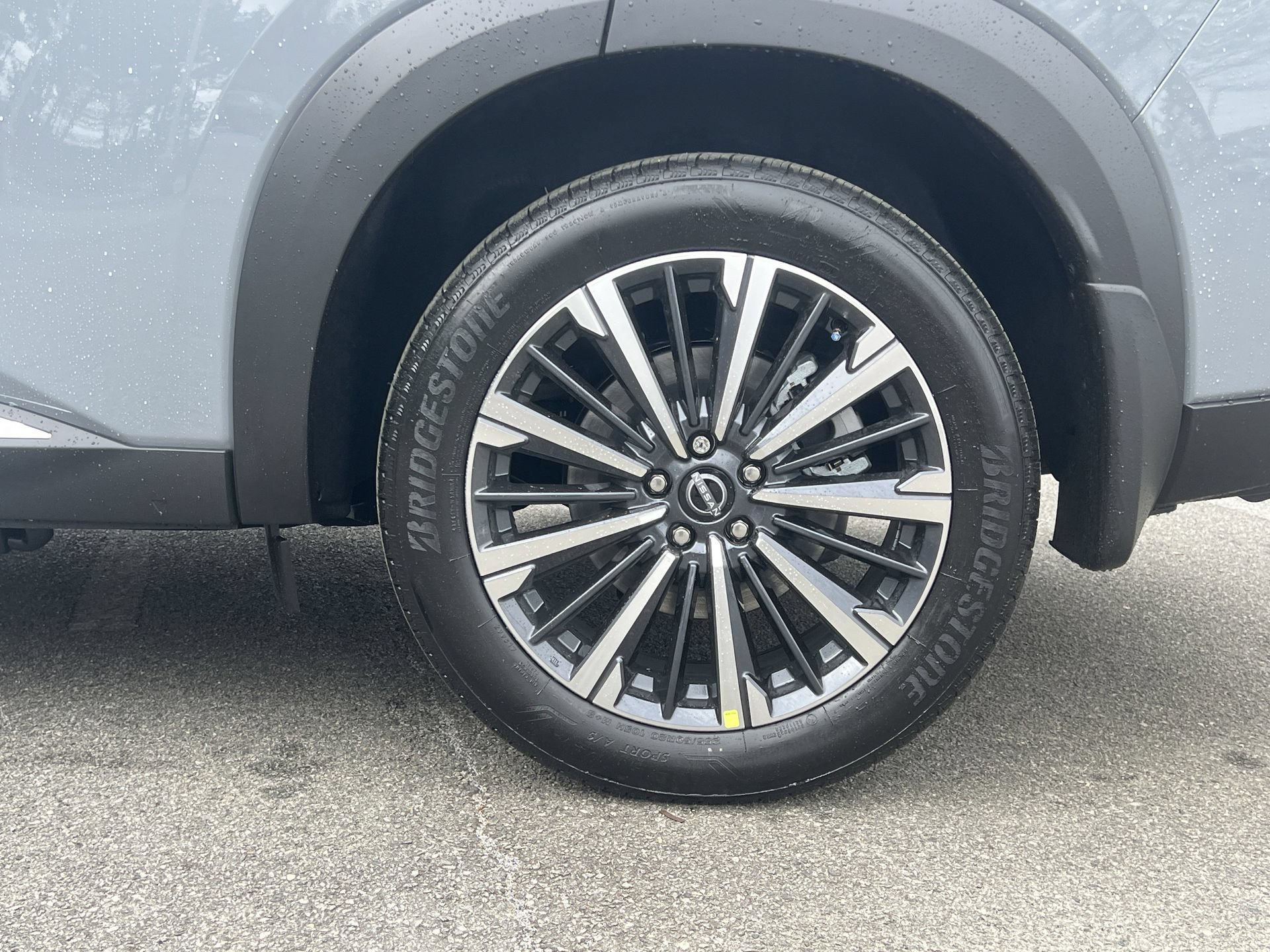 New 2026 Nissan Pathfinder Platinum FWD image 30