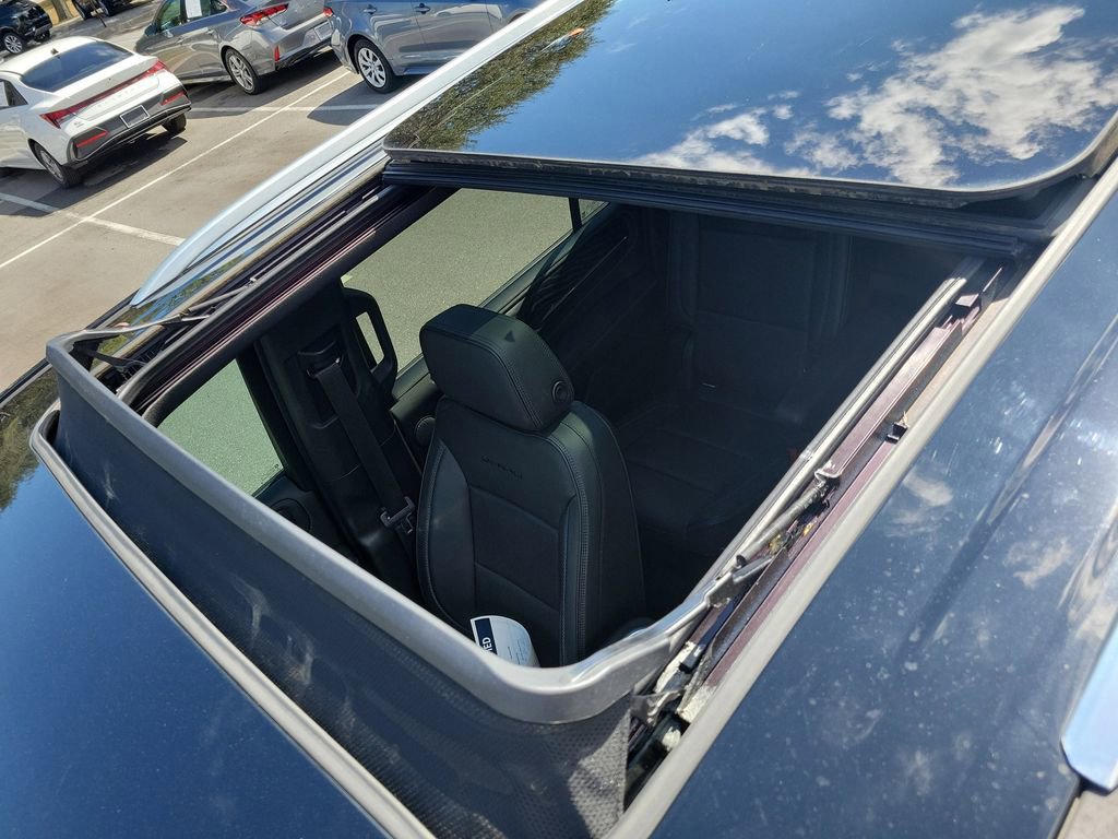 Certified 2022 GMC Yukon XL Denali image 26