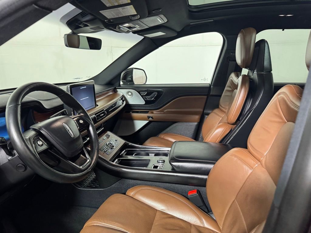 Used 2023 Lincoln Aviator Grand Touring w/ Equipment Group 301A image 31