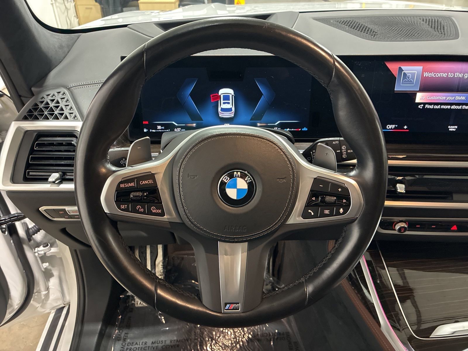 Used 2023 BMW X7 xDrive40i w/ M Sport Package image 17