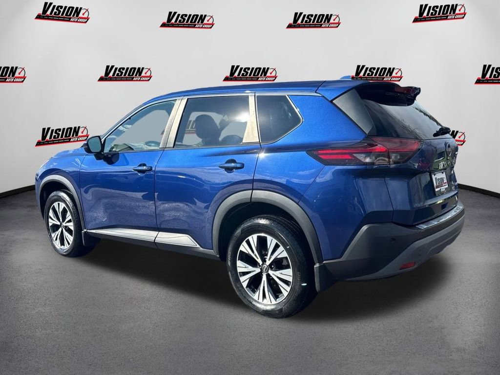 Used 2022 Nissan Rogue SV image 7