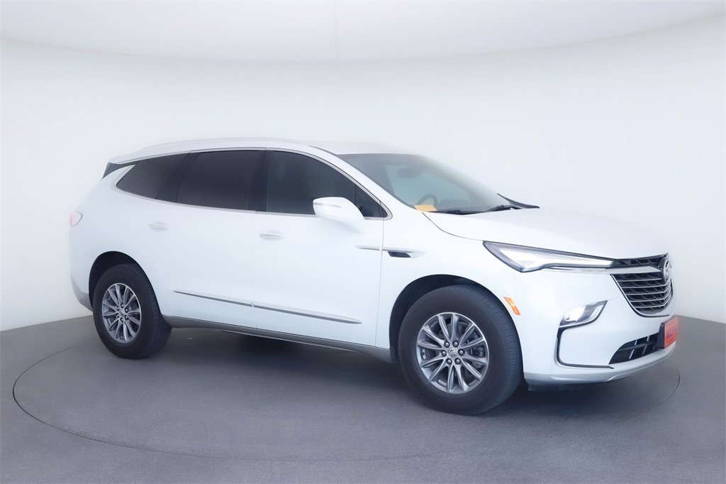 Used 2023 Buick Enclave Essence