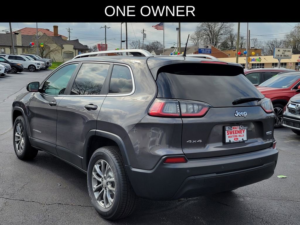 Used 2020 Jeep Cherokee Latitude Plus w/ Comfort/Convenience Group image 3