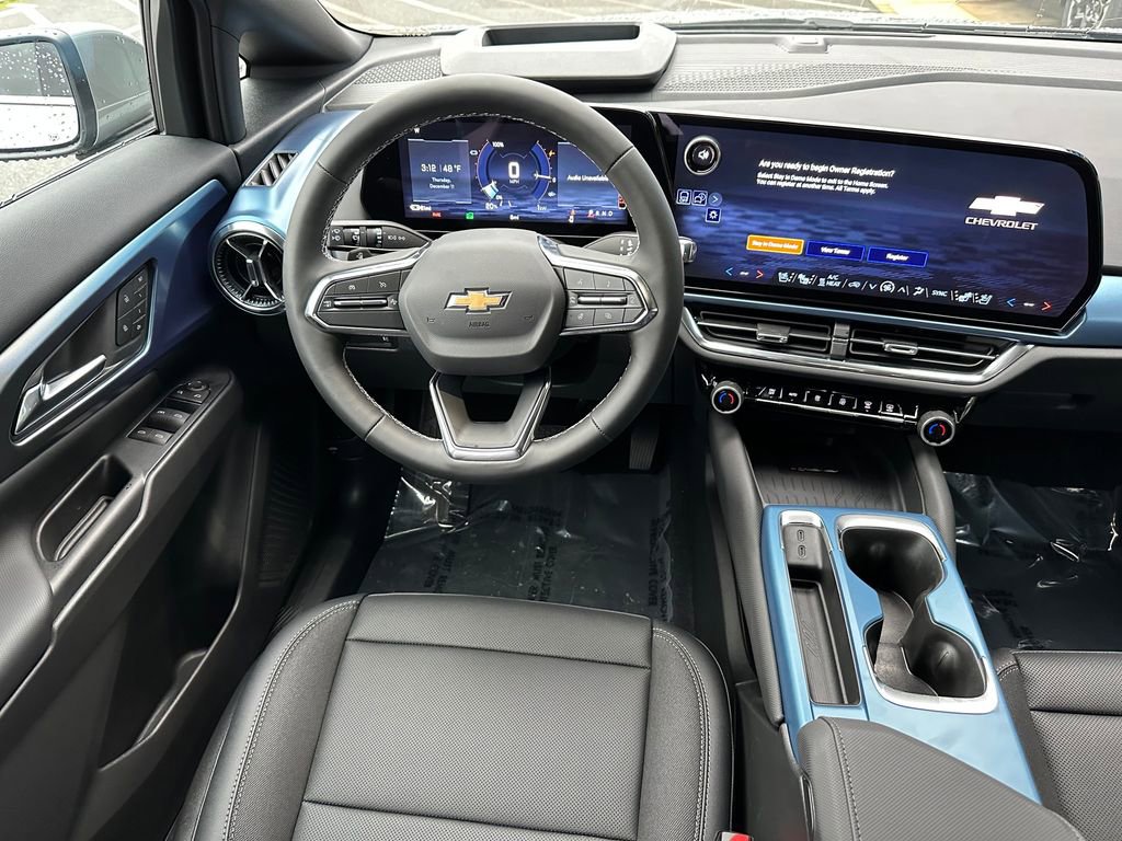 New 2026 Chevrolet Equinox EV LT image 17