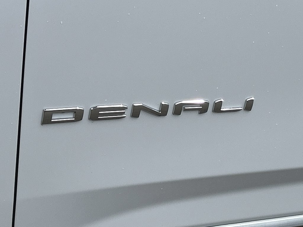 New 2026 GMC Yukon Denali AWD/4WD image 32