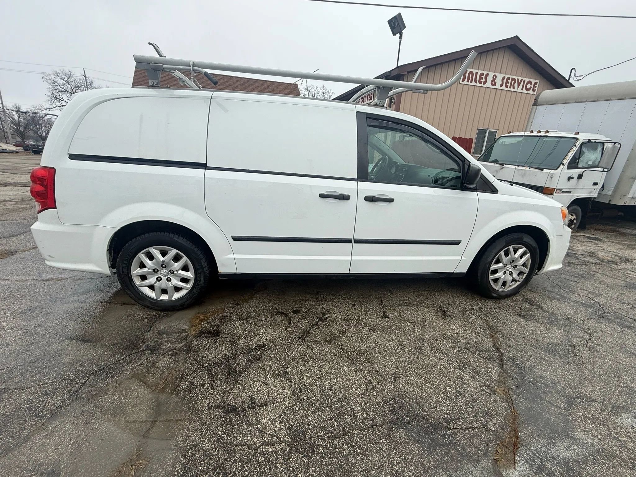 Used 2014 RAM C/V Tradesman image 1