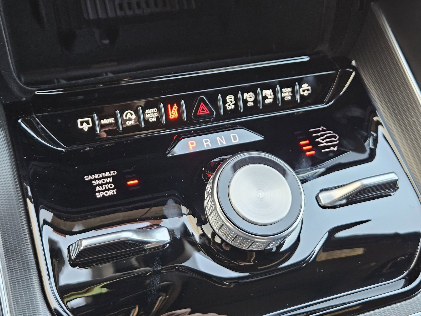 New 2026 Jeep Grand Wagoneer Summit w/ Rear Seat Video Group I image 19