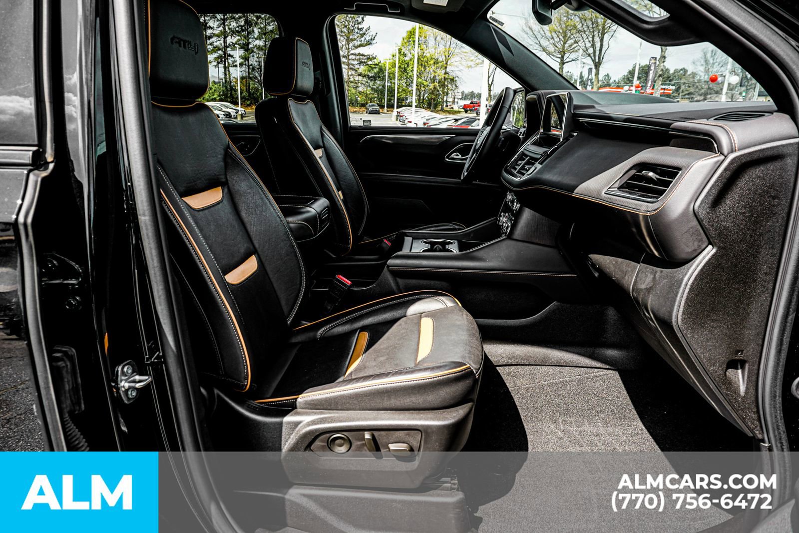 Used 2024 GMC Yukon XL AT4 w/ Technology Package image 25