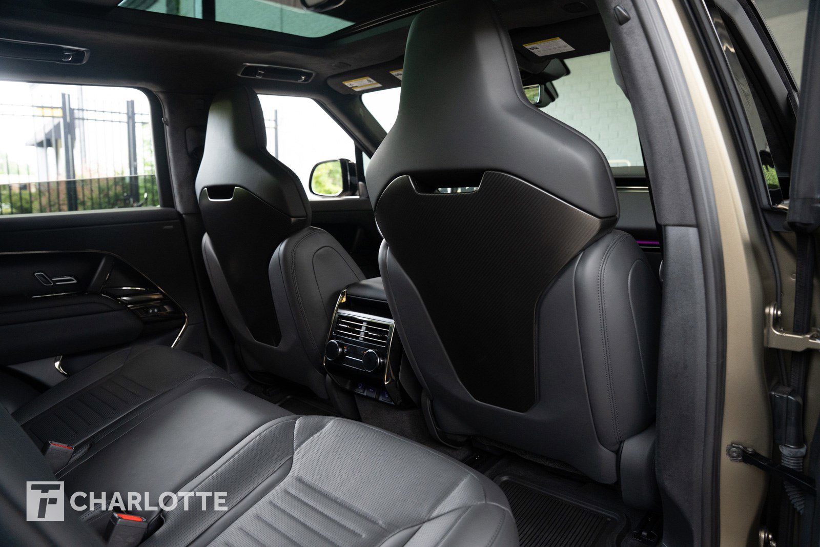 Used 2024 Land Rover Range Rover Sport SV Edition One Carbon Bronze image 35