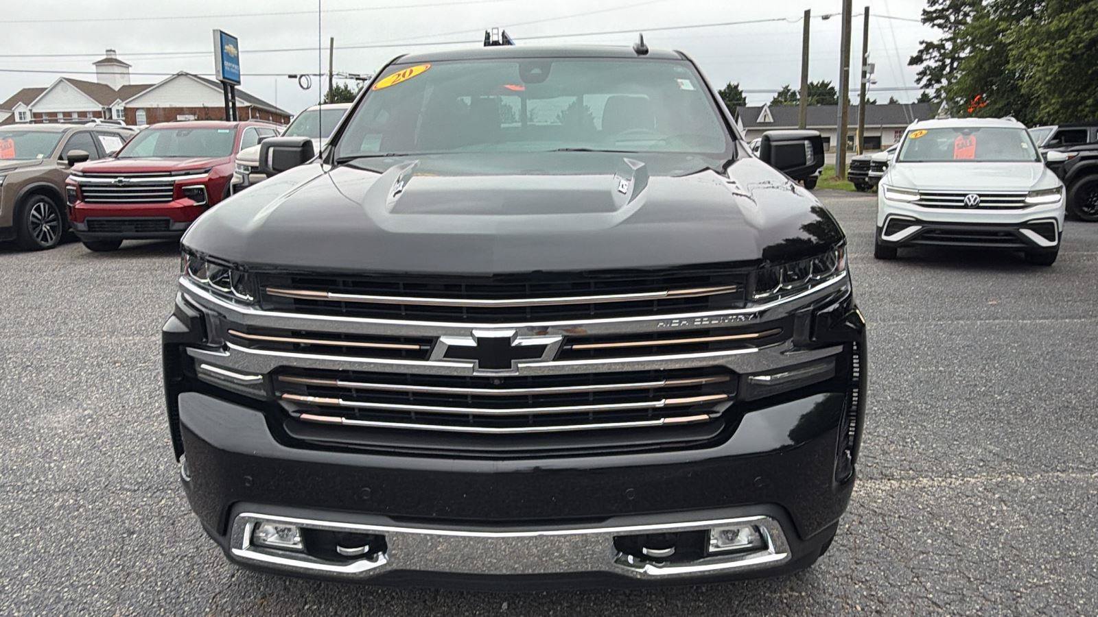Used 2020 Chevrolet Silverado 1500 High Country w/ Technology Package AWD/4WD image 2
