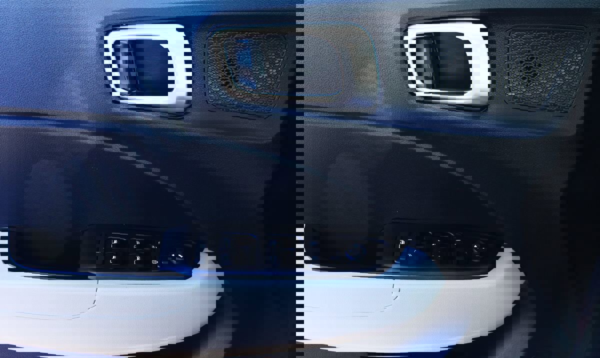 Used 2024 Hyundai Venue SEL image 40