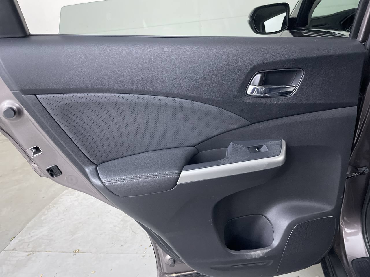 Used 2015 Honda CR-V Touring image 21