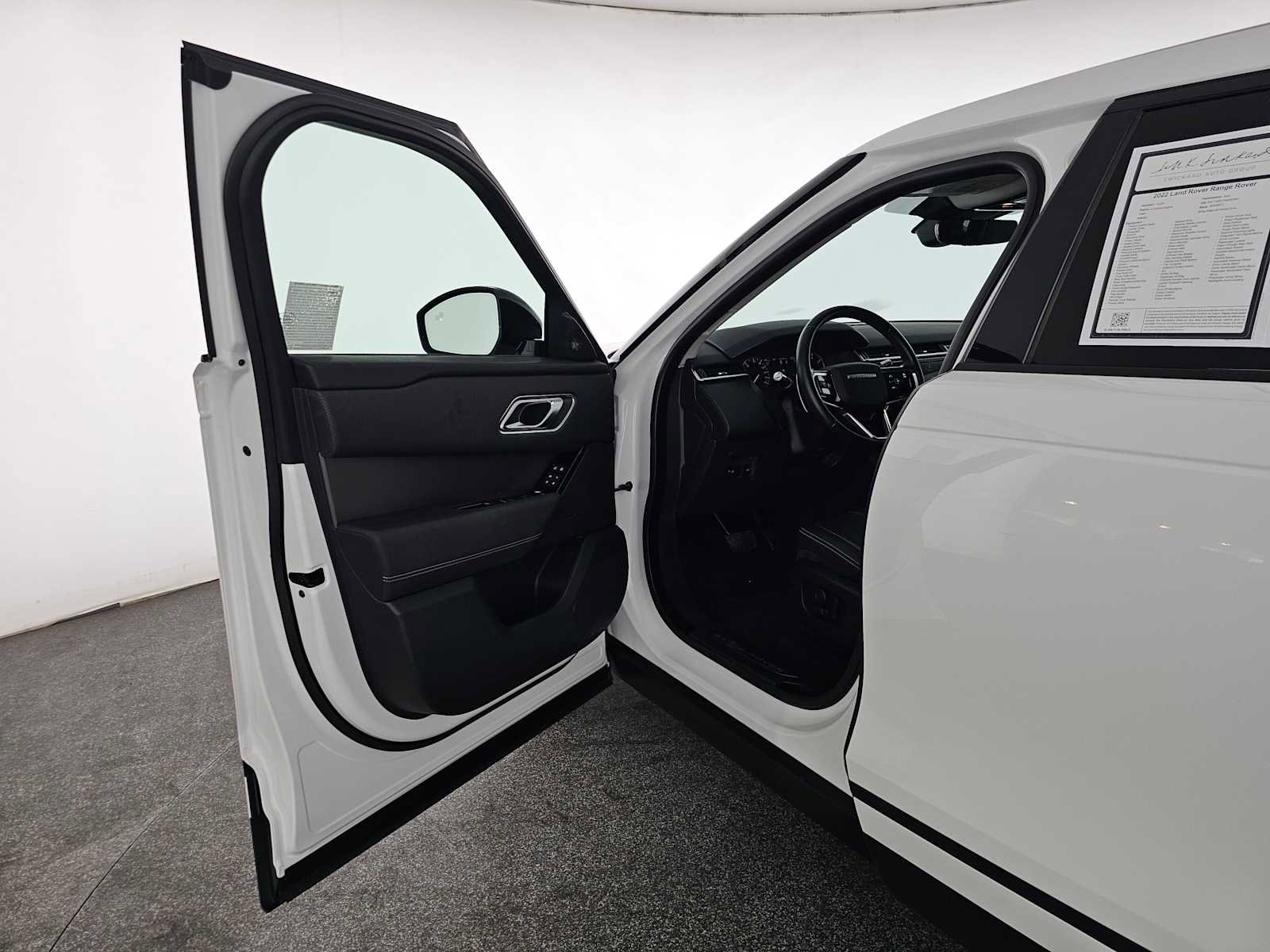 Used 2022 Land Rover Range Rover Velar S image 20