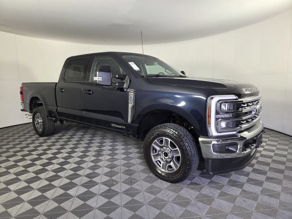 Used 2024 Ford F250 Lariat AWD/4WD image 2